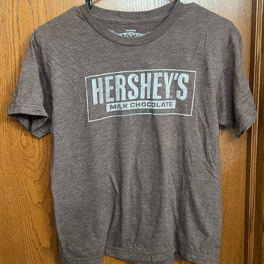 Savvy Boy’s Hershey Brown Tshirt Size M